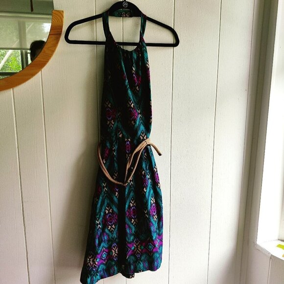 Dress by Jessica Howard, halter top & backless.Tropical Print in blue & Purple - Picture 1 of 8